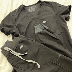 FIGS Scrub set XS in Black